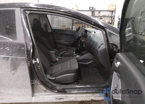 2017 Kia Forte Lx z USA, uszkodzony, nr VIN 3KPFK4A7XHE055419